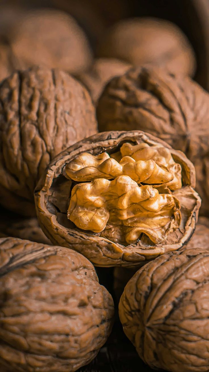 Orzechy włoskie: niezbędne dla zdrowia mózgu i serca